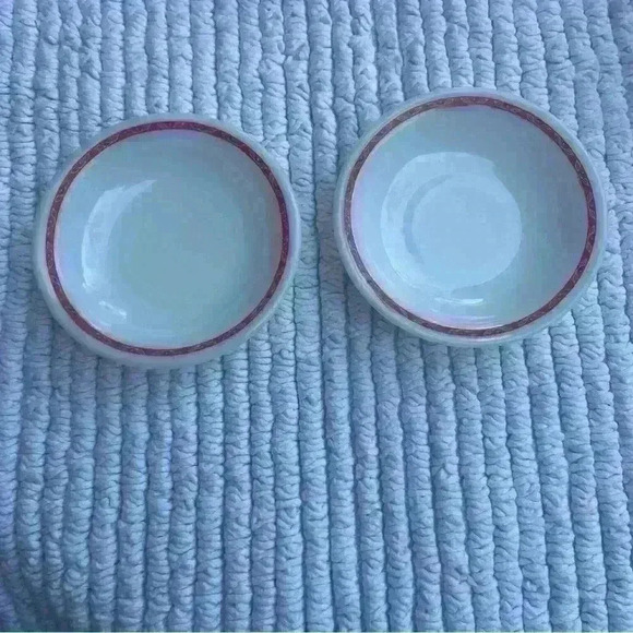 2 VINTAGE PYREX Opal white; 5-oz 706 Red-Design Tableware fruit/dessert bowls - Picture 1 of 6